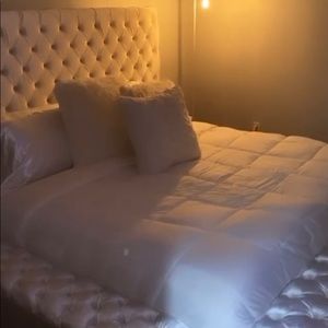 WHITE VELVET KING SIZE BED FRAME!